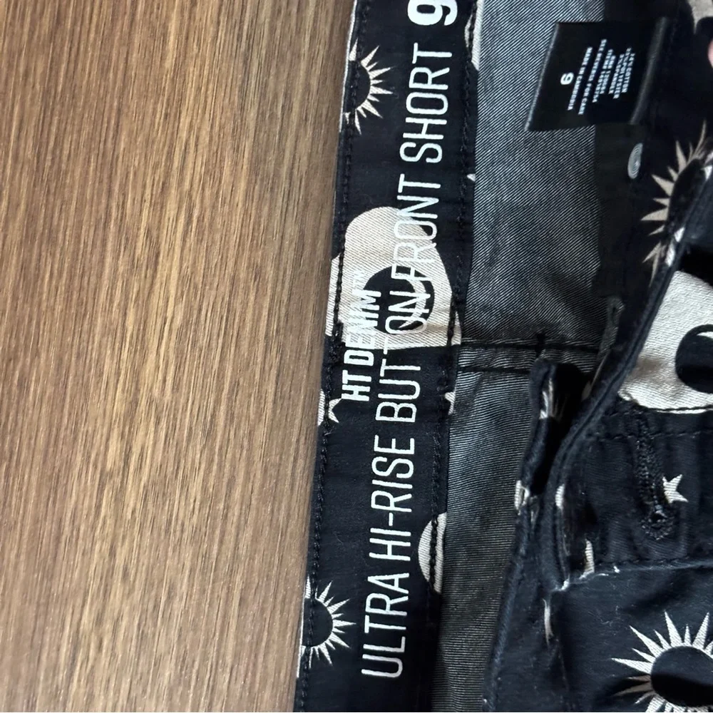 Hot Topic Black Shorts with White Celestial Design - Picture 2 of 4